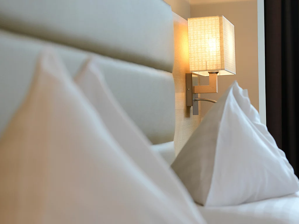 Kopfpolster Detailaufnahme im Hotel Moserhof am Millstätter See in Kärnten