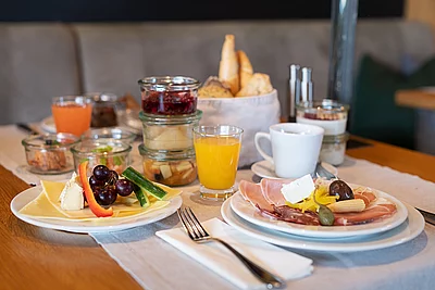 Save the Date: Oktoberfest-Brunch Am 3. Oktober wird wieder gemeinsam gebruncht! Ob mit Familie, Freunden oder Lieblingsmenschen – unser Oktoberfest-Brunch ist die perfekte Gelegenheit, gemeinsam...