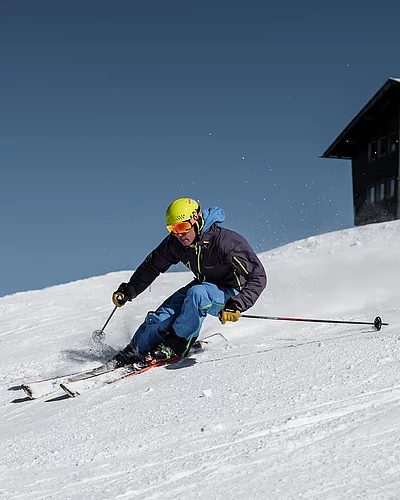 Moserhof Skikarussell KÄRNTEN 3 Nächte ️ Mehr Pisten. Mehr Vielfalt. Mehr Wintergenuss! Mit unserem Skikarussell erlebst du 2 Tage vollen Pistenspaß in gleich 2 traumhaften Kärntner Skigebieten...