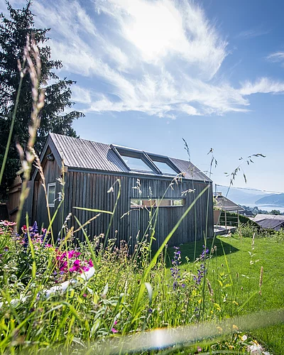 Im Biwak hoch über dem See ️ Hoch über dem Millstätter See erwartet euch ein ganz besonderer Rückzugsort: das Biwak giardino .